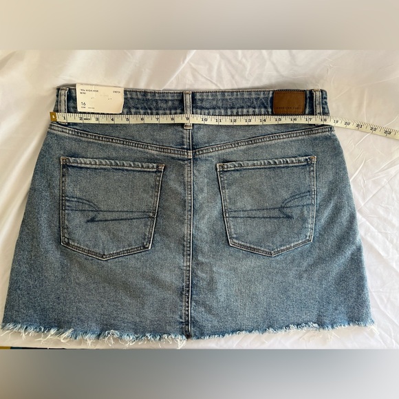 NWT American Eagle '90s High-Rise Denim Mini Skirt - Size 16 - Picture 4 of 7